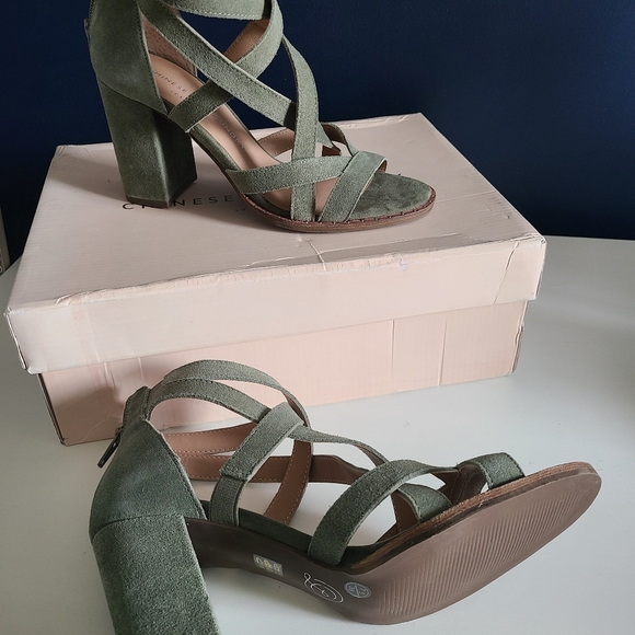 BNWB Chinese Laundry Shawnee Block Heel Sandals - Picture 2 of 4